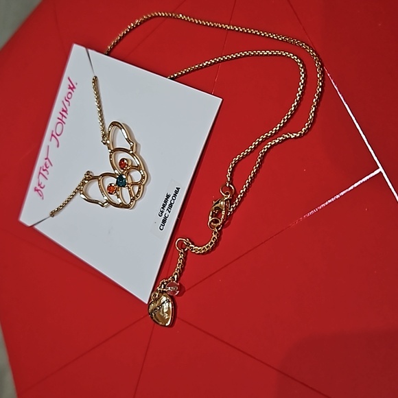 Betsey Johnson Dog Pendant Necklace CZ Crystals Gold Tone Chain NWT - Picture 8 of 11